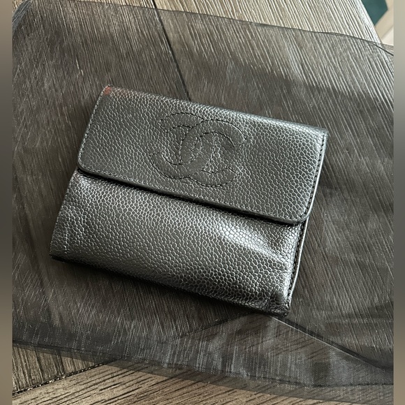 ❌ SOLD ❌ Chanel - Black Caviar Timeless CC Wallet - Picture 4 of 12